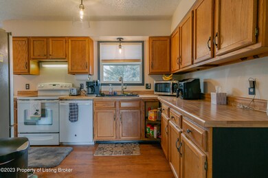 764 3rd Ave W (3 of 24)