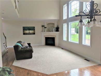 152 Robert Dr, Allentown, PA 18104 - photo 5