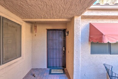 1711 N Ventura Ln-5