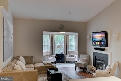 9224 Cardinal Forest Ln unit K, Lorton, VA 22079 - photo 5