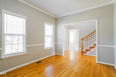 005-photo-dining-room-10887139