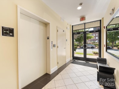 1700 Camden Rd unit 203, Charlotte, NC 28203 - photo 3