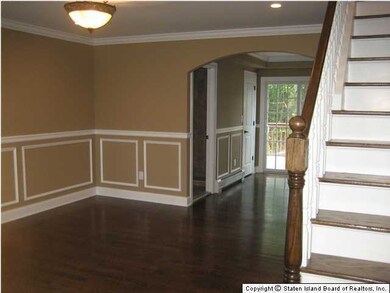 125 Cheshire Place, Staten Island, NY 10301 - photo 4