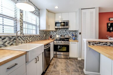 003_Kitchen
