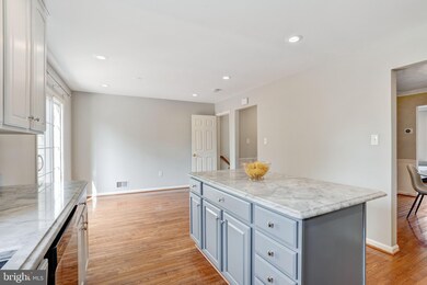 2002 Pieris Ct, Vienna, VA 22182 - photo 7