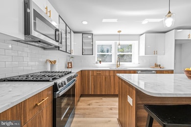 342 E Barnard St, West Chester, PA 19382 - photo 2