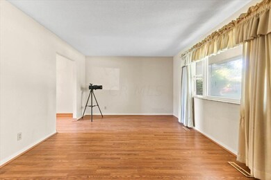 03-Living Area