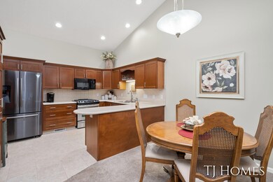 2036 Palmerton Ct NE unit 70, Grand Rapids, MI 49505 - photo 7