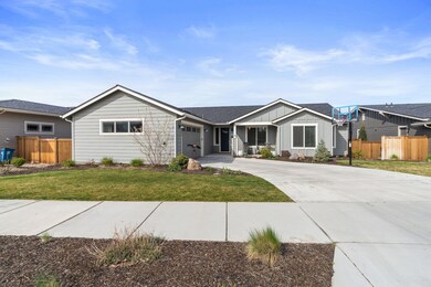 3435 SW 44th St, Redmond, OR 97756 - photo 4