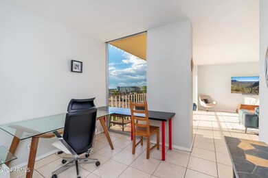 207 W Clarendon Ave UNIT C6 - 20
