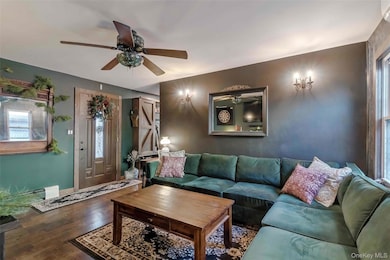 27 W 11th Rd, Broad Channel, NY 11693 - photo 4