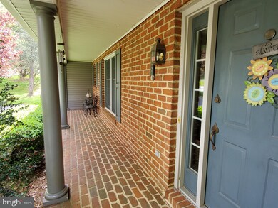 143 Hershey Cir, Stewartstown, PA 17363 - photo 6