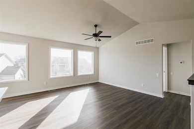 450 Commons Dr, Carlisle, IA 50047 - photo 3