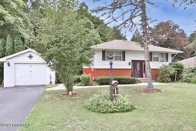 4 Ledgestone Rd, Troy, NY 12180 - photo 2