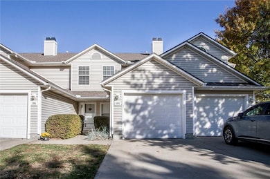 1302 SE Broadway Ct, Lees Summit, MO 64081 - photo 2