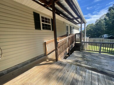 110 Hadley Cir, Linden, TN 37096 - photo 5