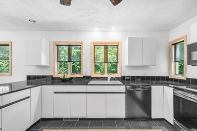 336 Alden St, Ludlow, MA 01056 - photo 6