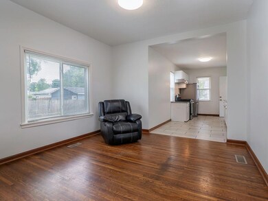 Dining Area Unit 1.jpg