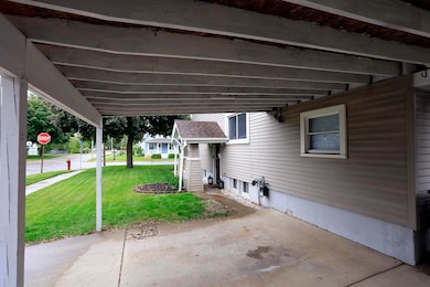 233 Dexter Carport