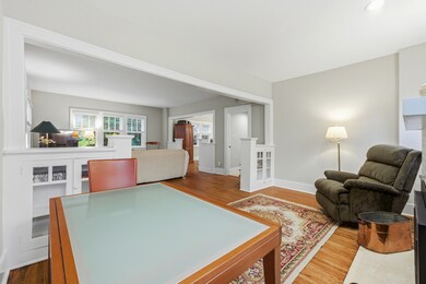 312 E Lincoln Ave, Wheaton, IL 60187 - photo 6