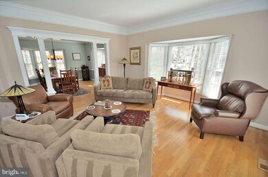 8517 Oak Pointe Way, Fairfax Station, VA 22039 - photo 6