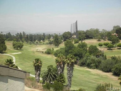 Golf Course & Mountain view from Living Room, Mast