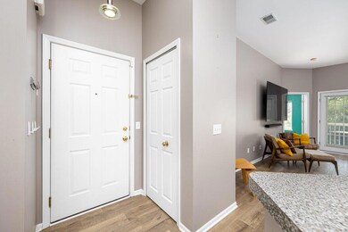 2732 S Knightsbridge Cir (1 of 32) (Cust