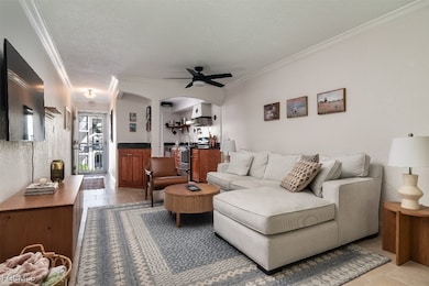 72 7th St S unit 206, Naples, FL 34102 - photo 4