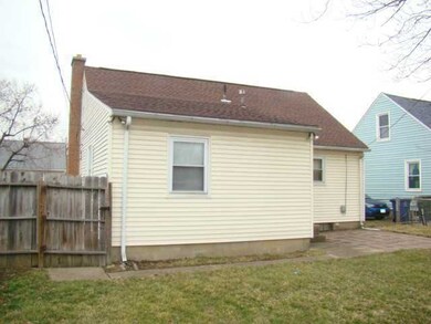 624 Raleigh Dr, Columbus, OH 43228 - photo 4