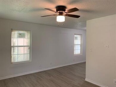 1916 Liberty St, Bonham, TX 75418 - photo 6