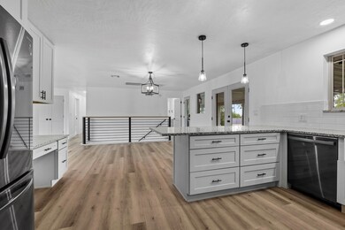 245 Mesa View Ave, Leeds, UT 84746 - photo 7