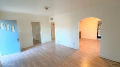 832 Freeman
