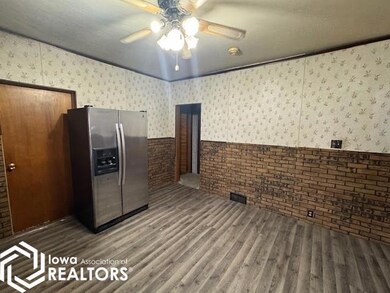 1608 S 17th St, Centerville, IA 52544 - photo 7