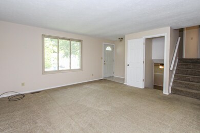 8816 Old Ironsides Dr, Louisville, KY 40228 - photo 7