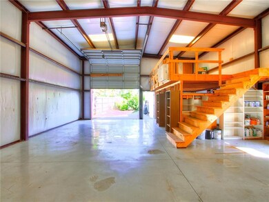 6917 N Grove Ave, Warr Acres, OK 73132 - photo 6