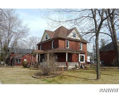 1020 7th St E, Menomonie, WI 54751 - photo 3