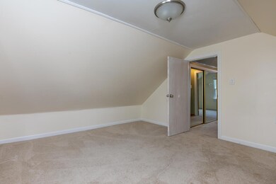 46 Longfellow Dr Cape-large-026-025-Bedr