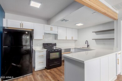 224 S Allen unit 6, Mesa, AZ 85204 - photo 2