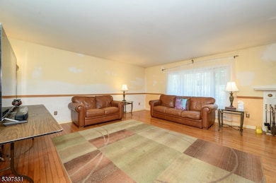 93 Mosher Rd, Princeton, NJ 08540 - photo 4