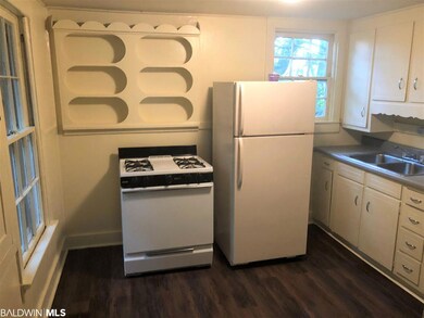 Garage apartment Kitchen