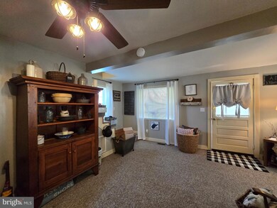 749 Harrison Ave, Berkeley Springs, WV 25411 - photo 5