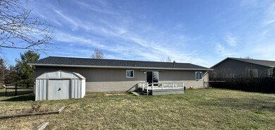 606 Tenth St W, Park Rapids, MN 56470 - photo 7