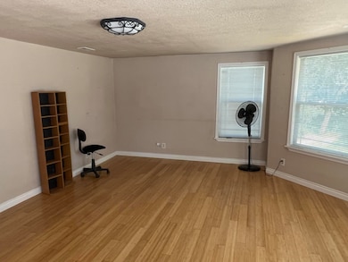 4816 Summers Ln, Klamath Falls, OR 97603 - photo 5