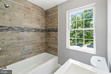 1230 Meridene Dr, Baltimore, MD 21239 - photo 2