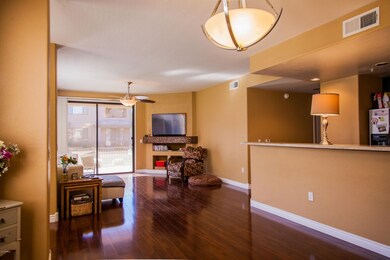 9 FOOT CEILINGS