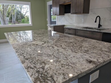 PXL_20240424_215805833