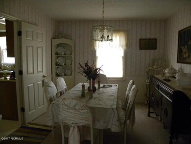 105 Radcliffe Cir, Jacksonville, NC 28546 - photo 5