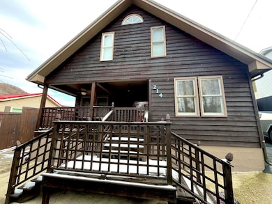 214 Spruce St, Pineville, KY 40977 - photo 3