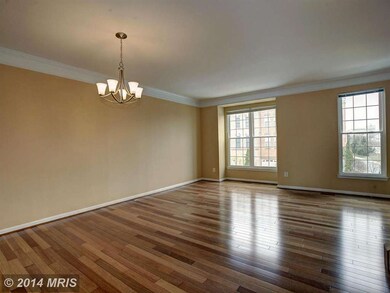 13034 Park Crescent Cir, Herndon, VA 20171 - photo 2