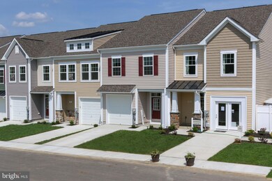 75 Colchester Ct, Bunker Hill, WV 25413 - photo 2